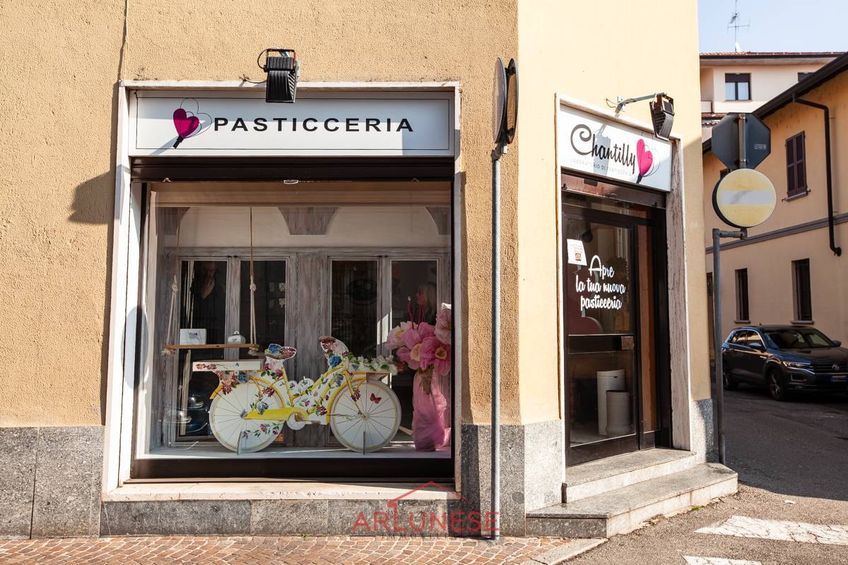 Locale commerciale in vendita a Parabiago