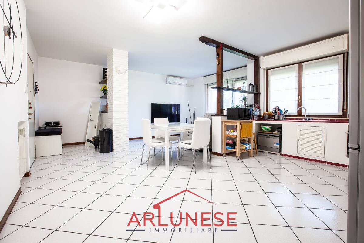 Appartamento in vendita a Villa Cortese