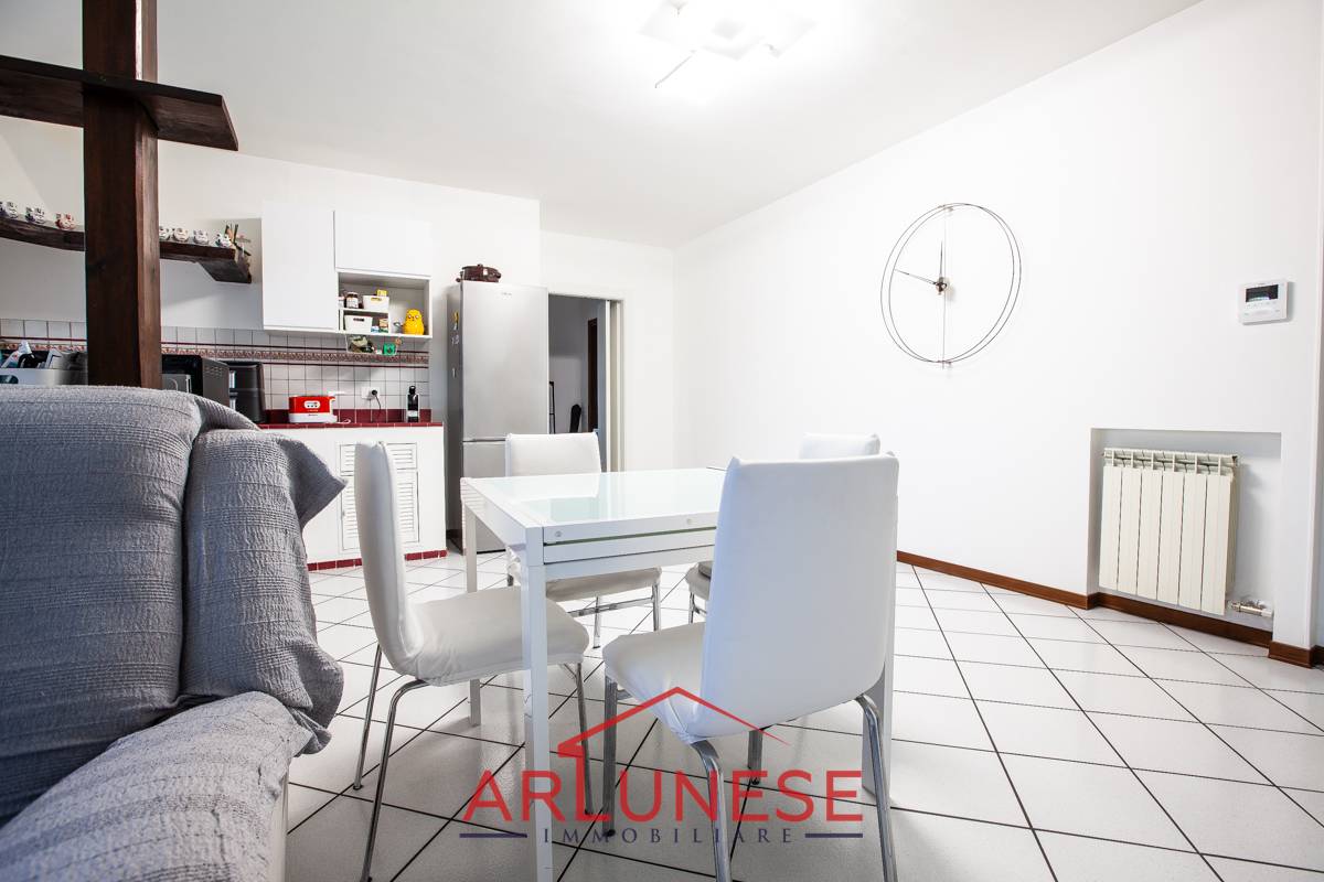 Appartamento in vendita a Villa Cortese