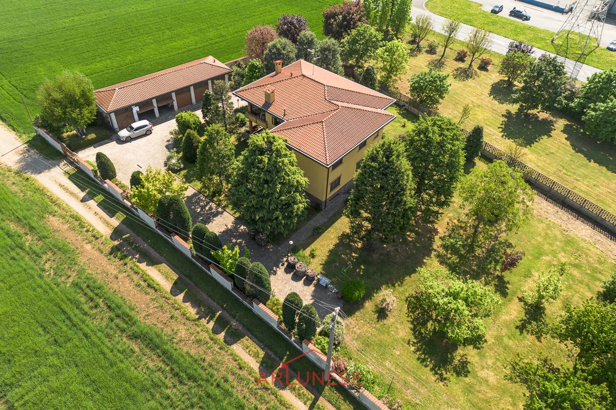 Casa singola in vendita a Arconate