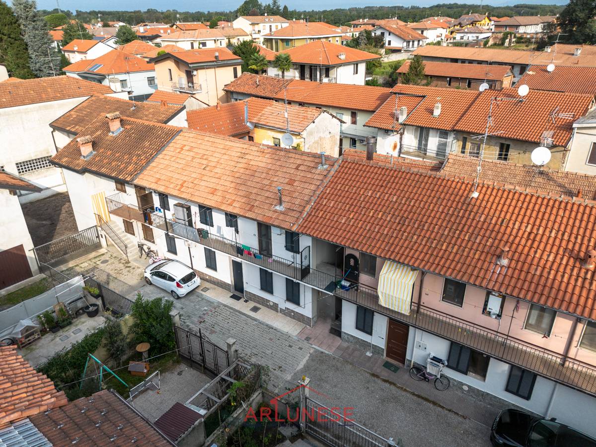 Appartamento in vendita a Buscate