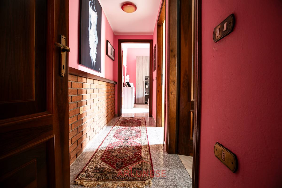 Appartamento in vendita a Buscate