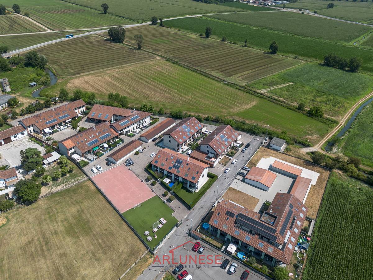 Villette a schiera in vendita a Villanova del Sillaro