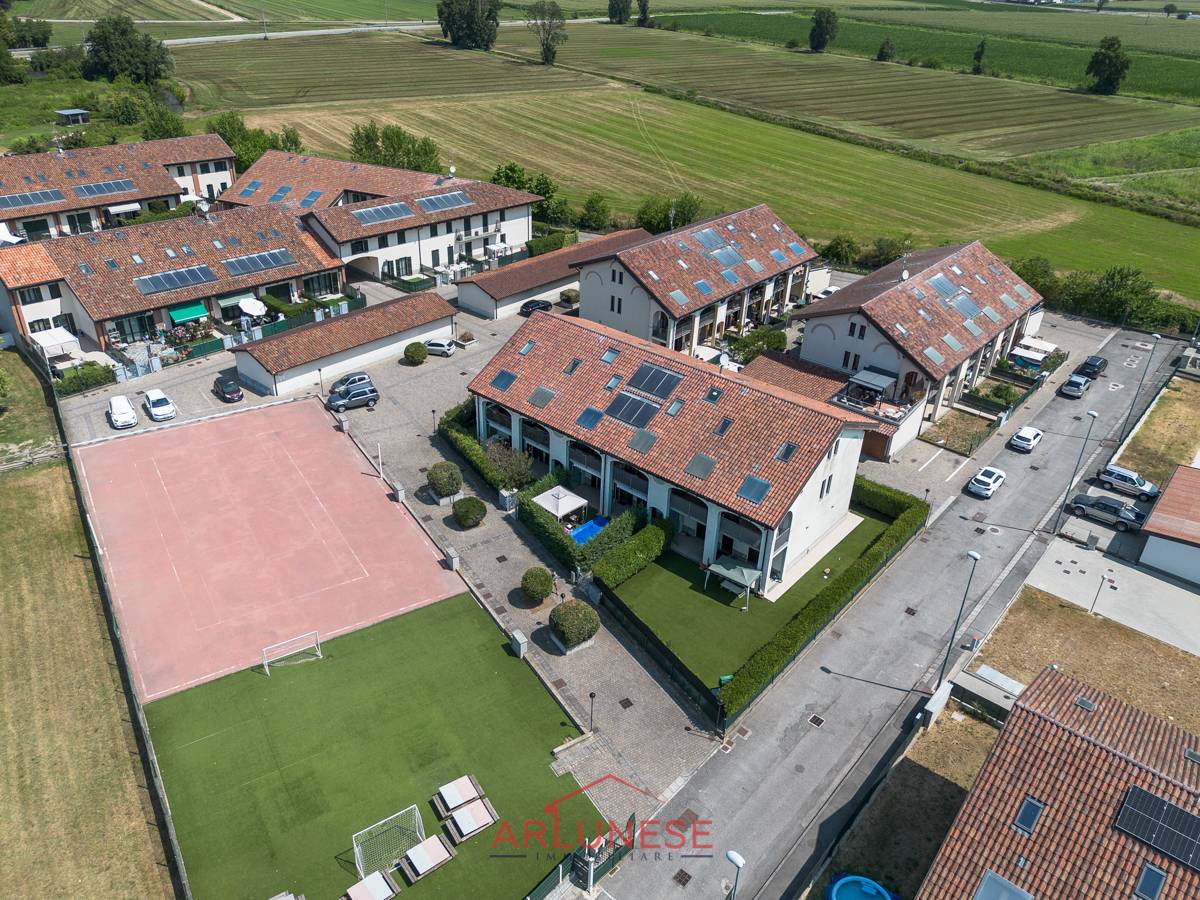 Villette a schiera in vendita a Villanova del Sillaro