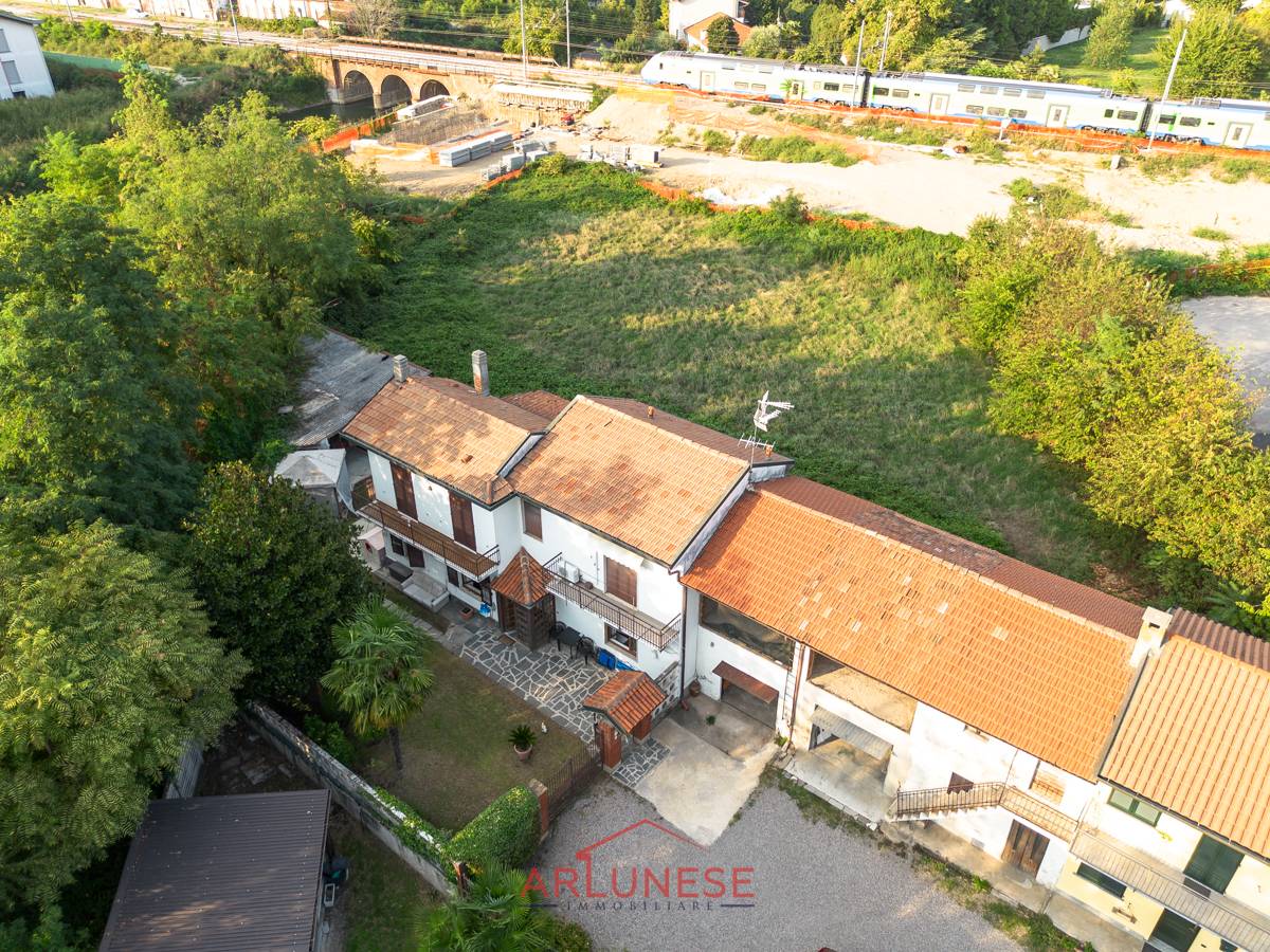 Casa singola in vendita a Parabiago