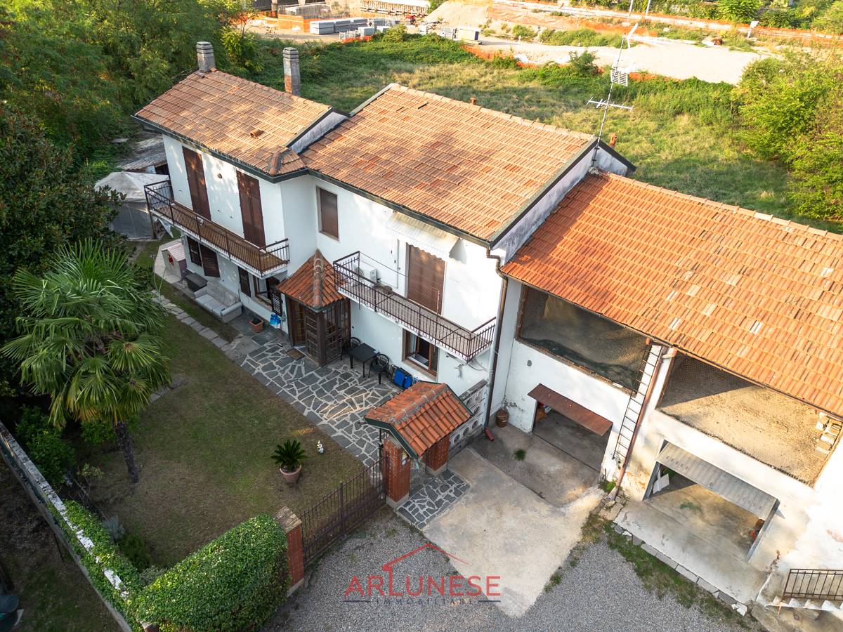 Casa singola in vendita a Parabiago