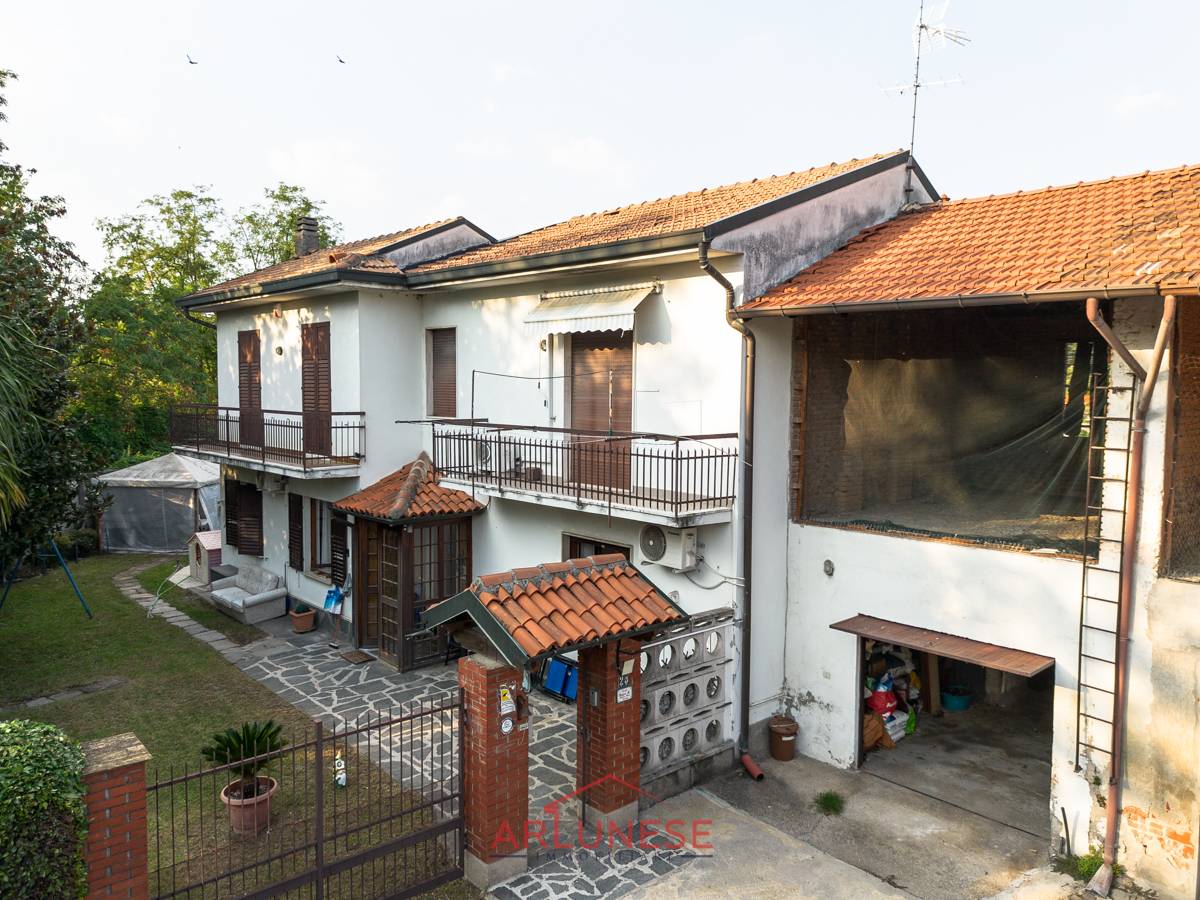 Casa singola in vendita a Parabiago