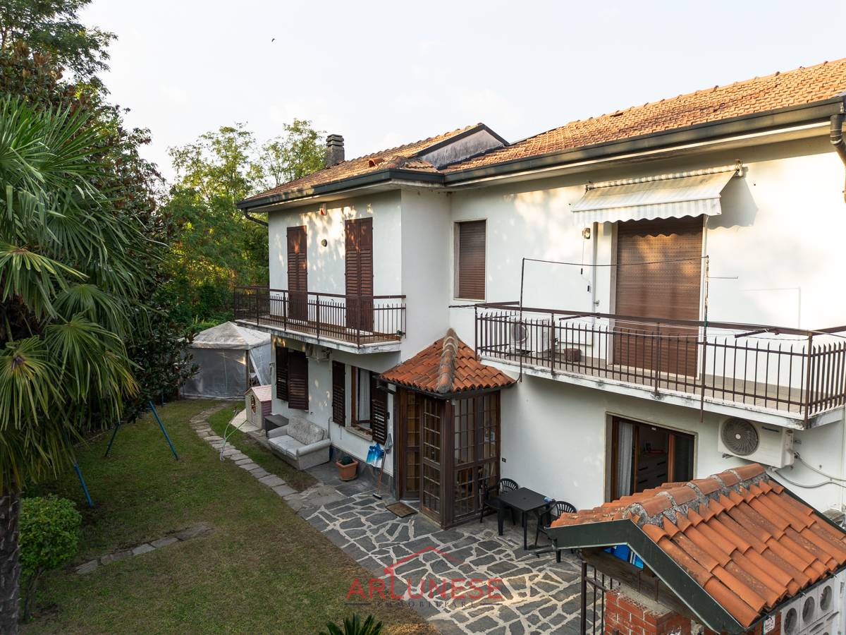 Casa singola in vendita a Parabiago