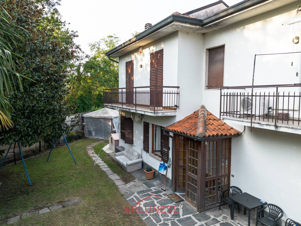 Casa singola in vendita a Parabiago