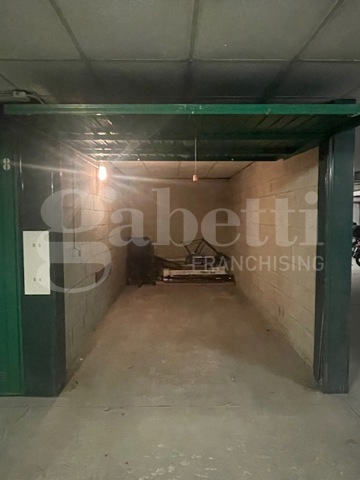 Box/Garage 14mq in vendita a Milano