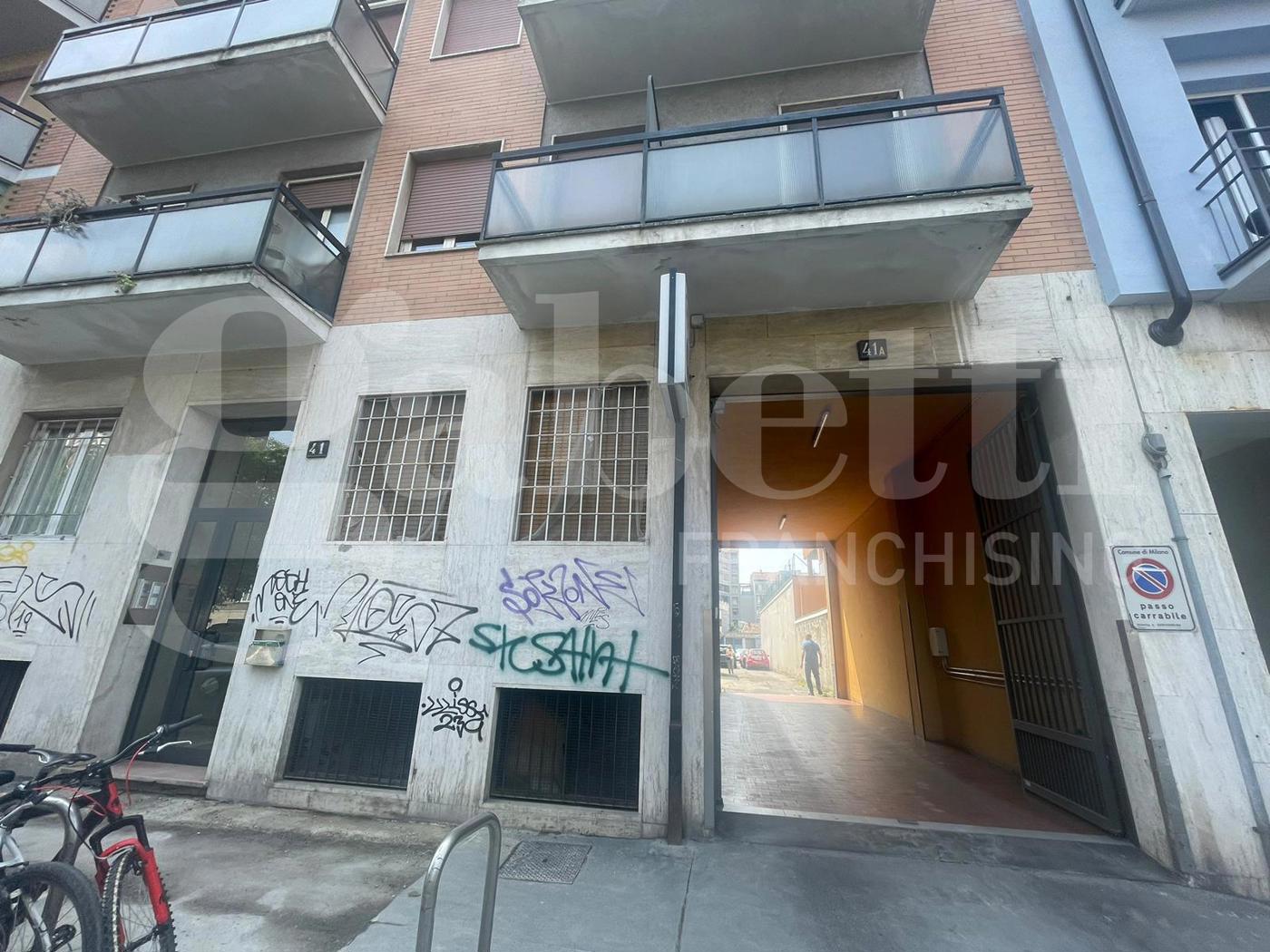 Box/Garage 12mq in vendita a Milano