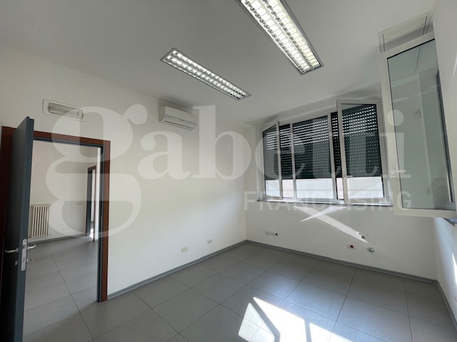 Ufficio in affitto a Milano