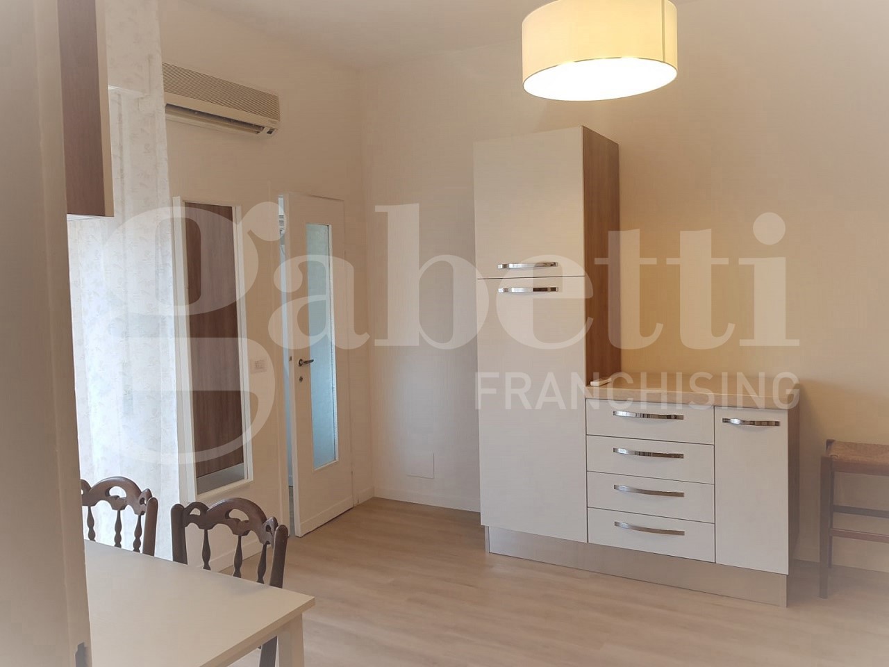 Monolocale arredato in affitto a Milano