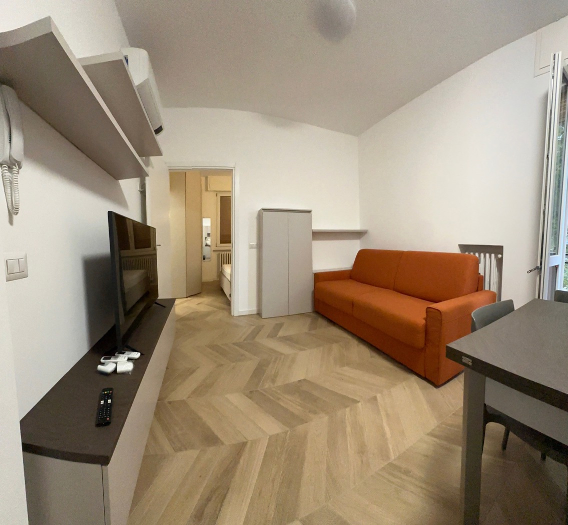 Bilocale arredato in affitto a Milano