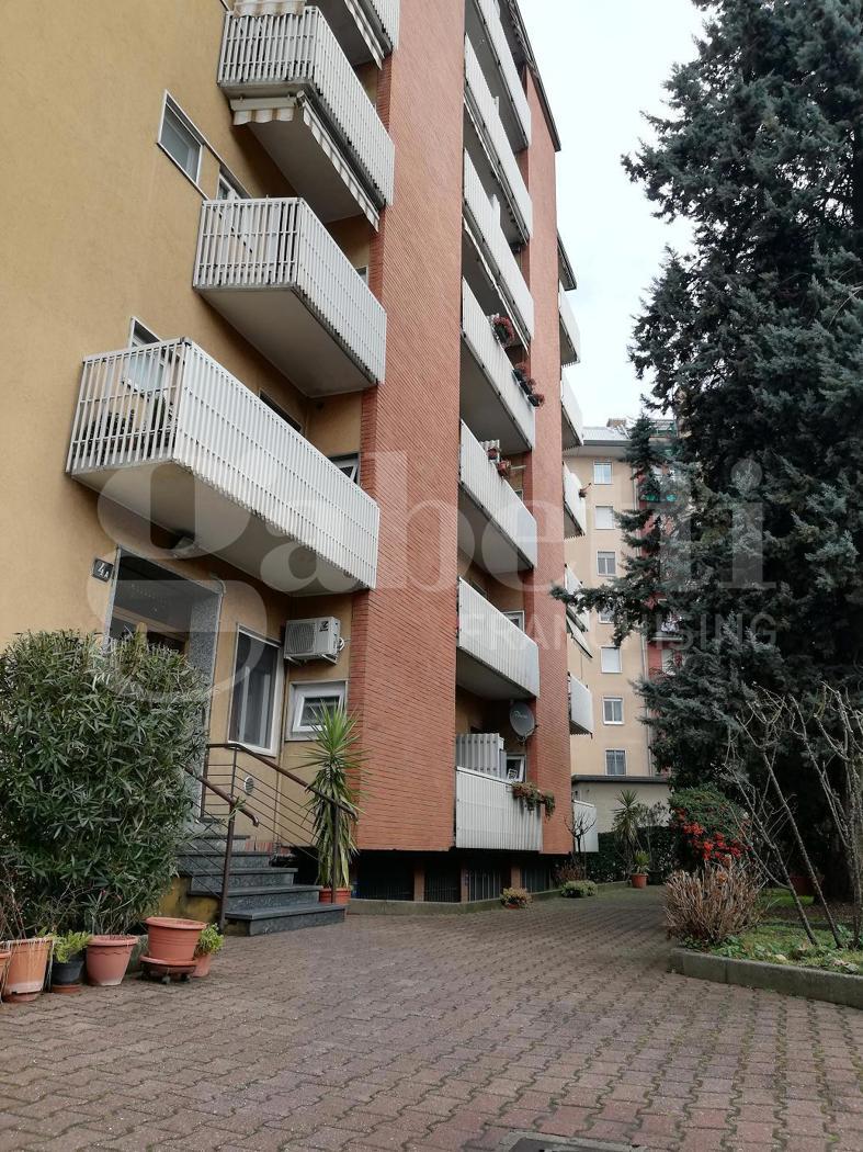 Monolocale arredato in affitto a Milano