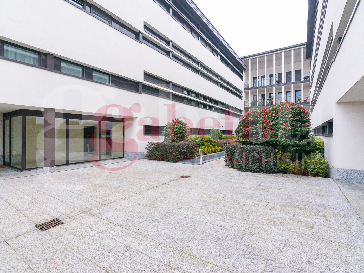 Trilocale nuovo a Milano