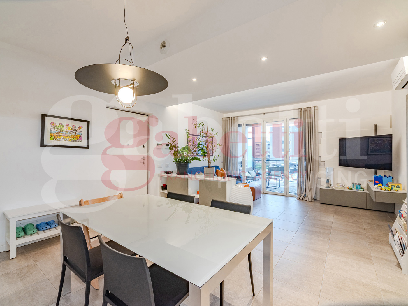 Trilocale nuovo a Milano