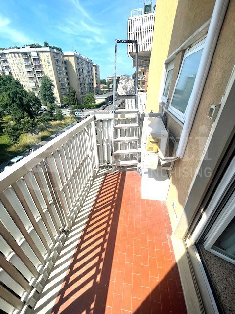Monolocale arredato in affitto a Milano