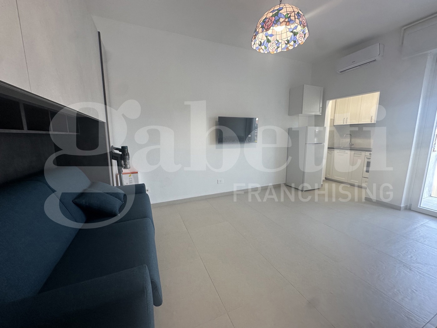 Monolocale arredato in affitto a Milano
