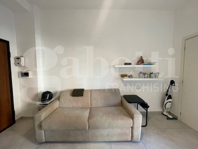 Monolocale arredato in affitto a Milano