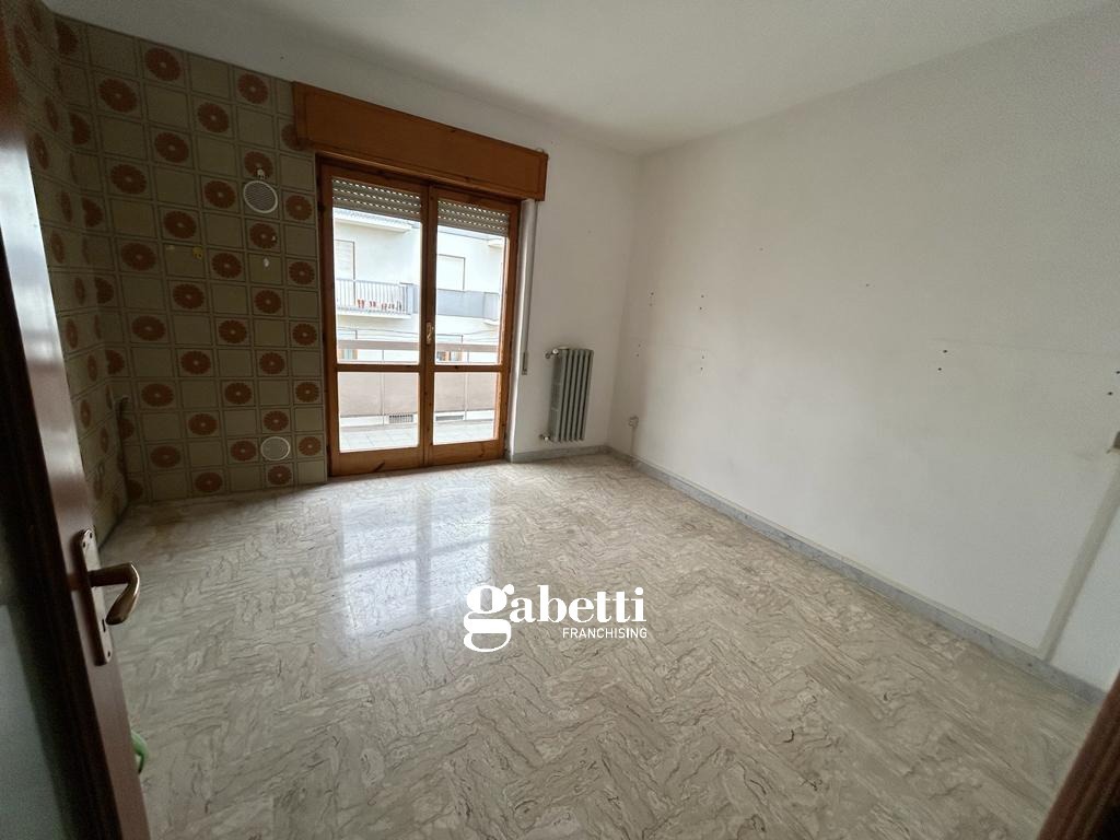 Quadrilocale con box a Canosa di Puglia