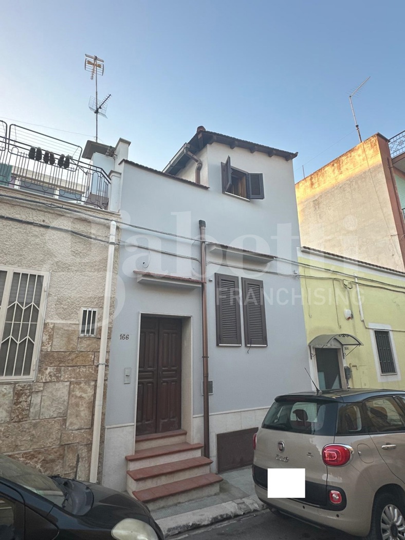 Casa indipendente in vendita a Canosa di Puglia