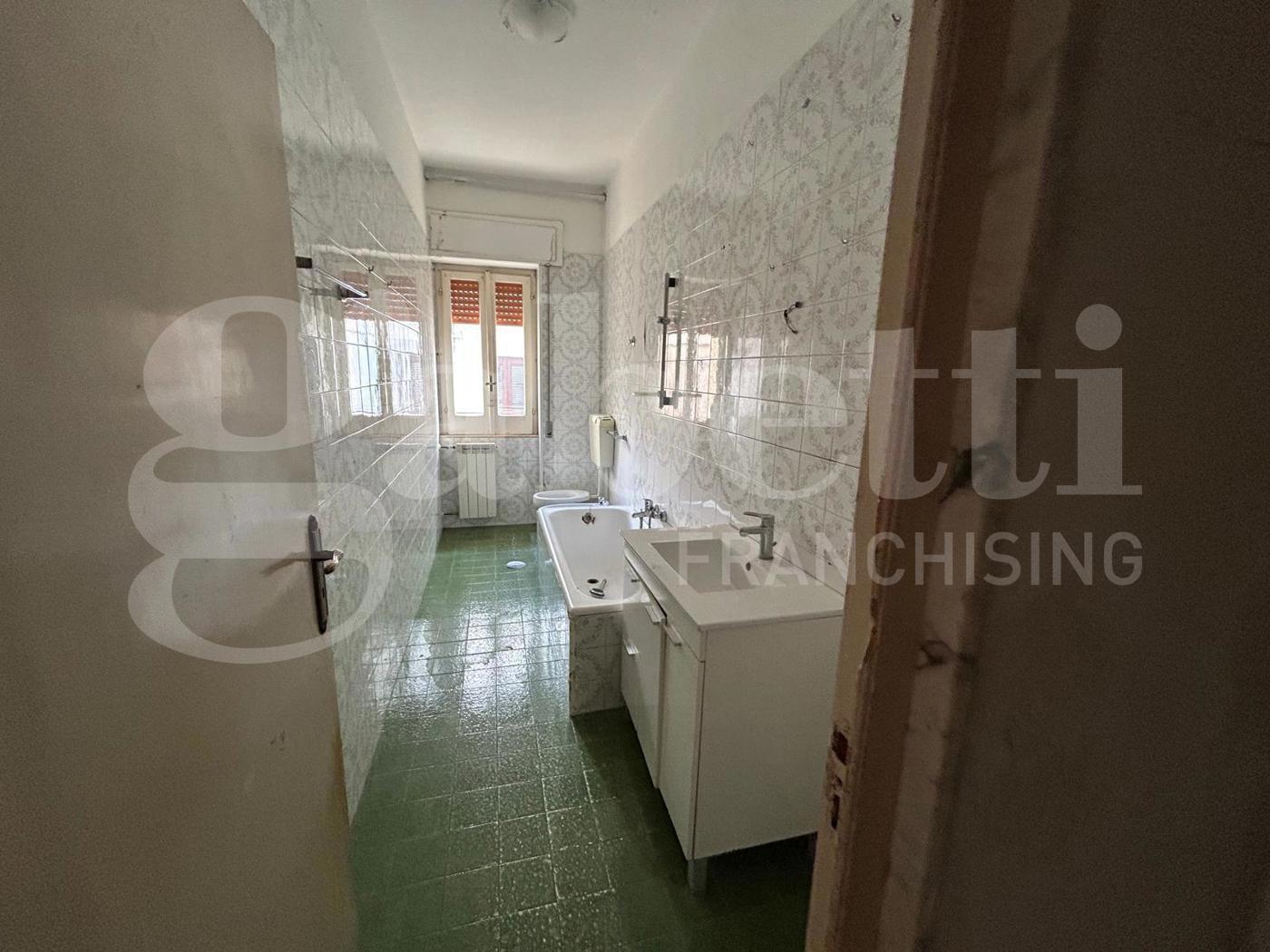 Casa indipendente da ristrutturare a Canosa di Puglia