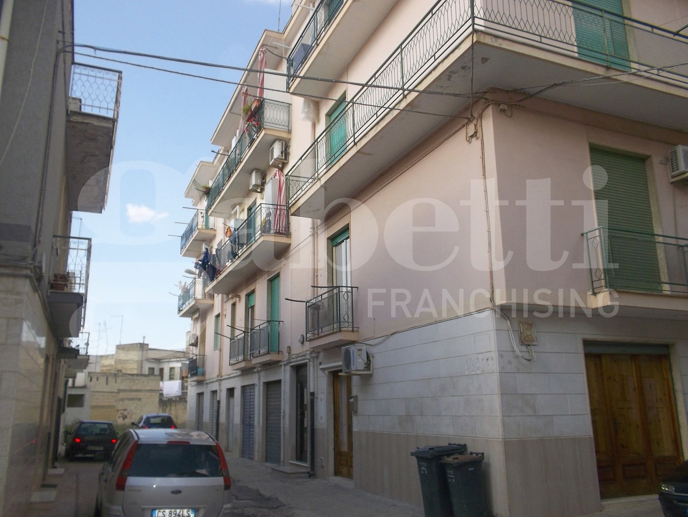 Quadrilocale in vendita a Canosa di Puglia