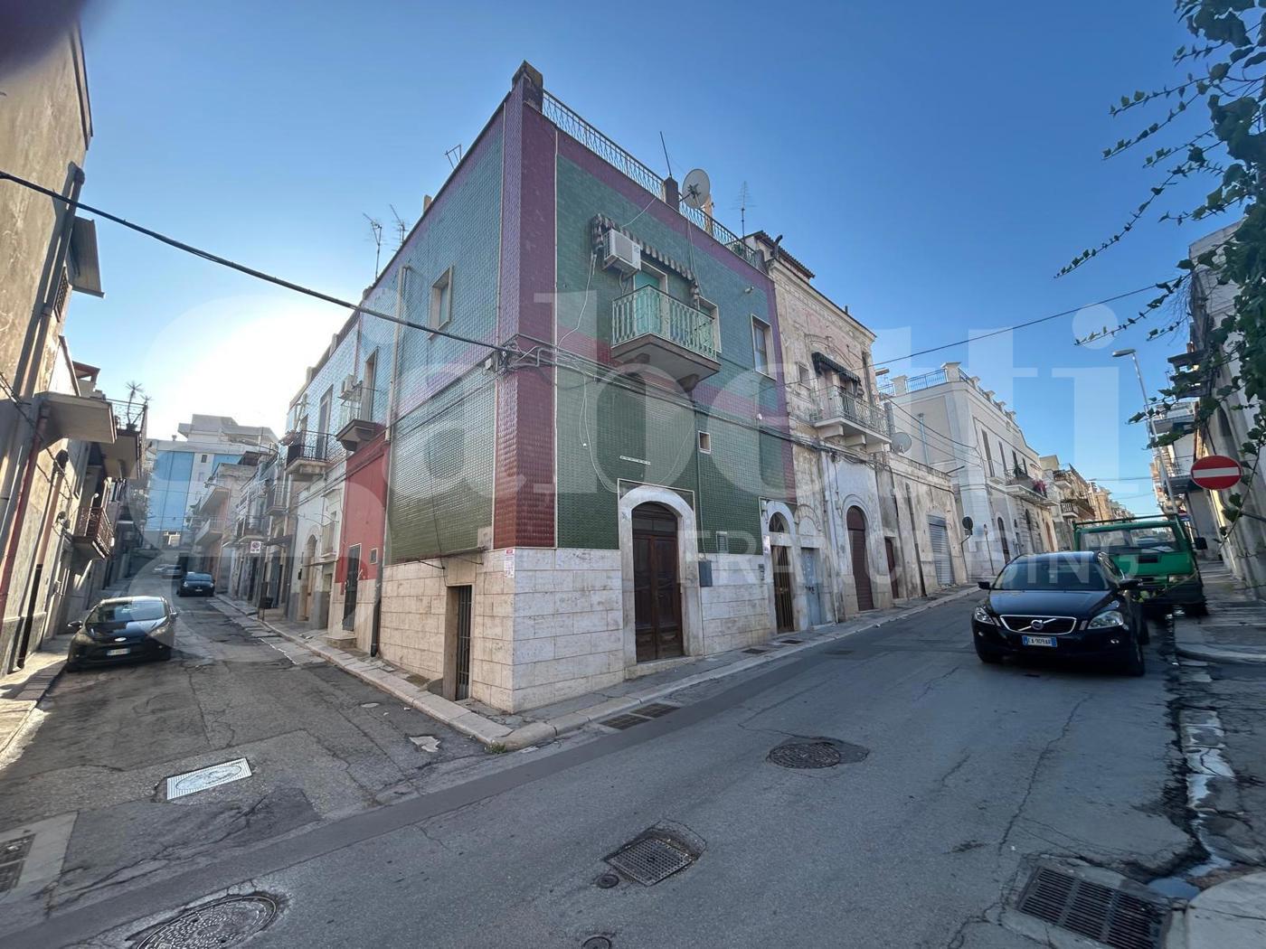 Casa indipendente in vendita a Canosa di Puglia