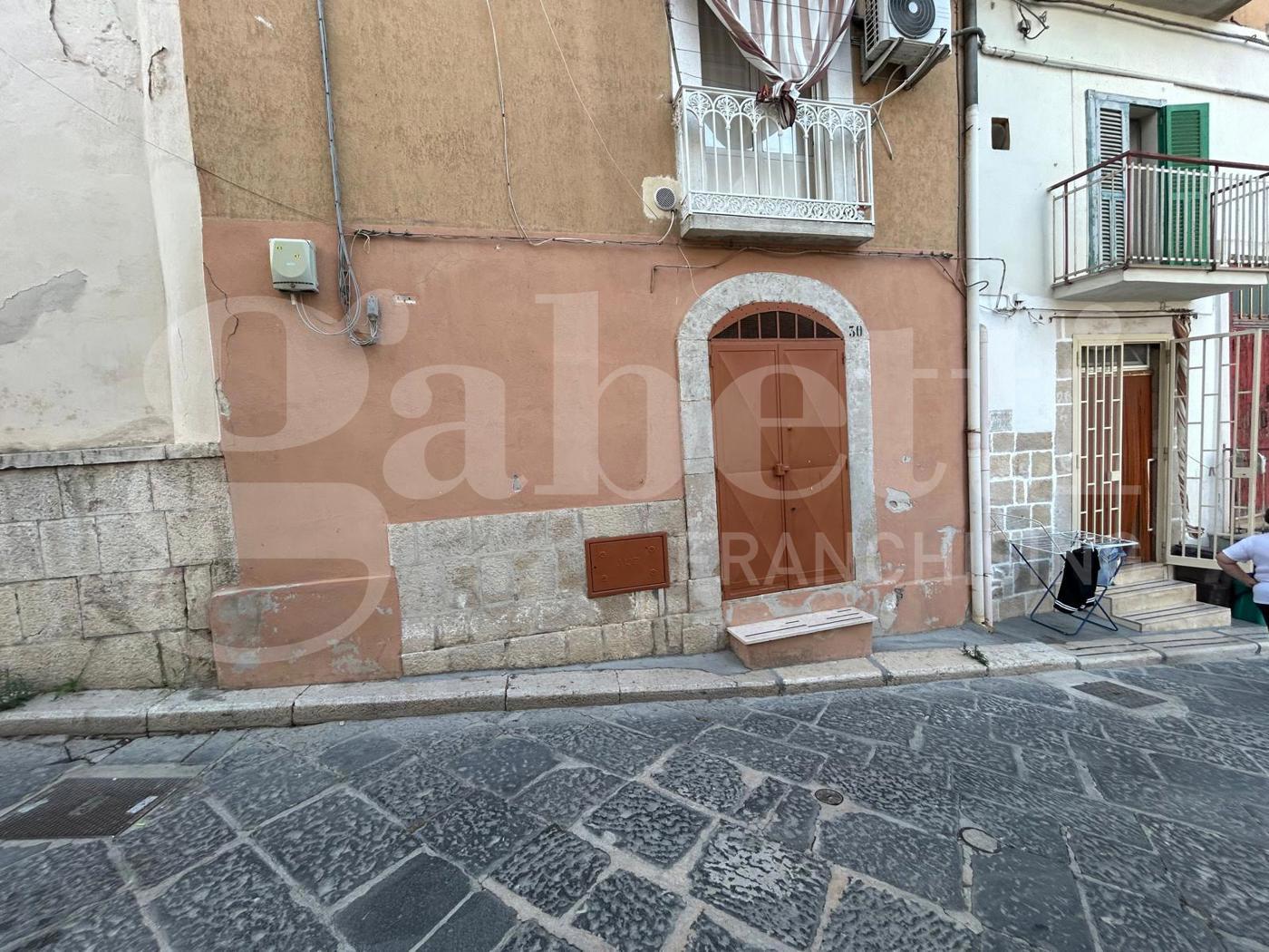 Casa indipendente in vendita a Canosa di Puglia