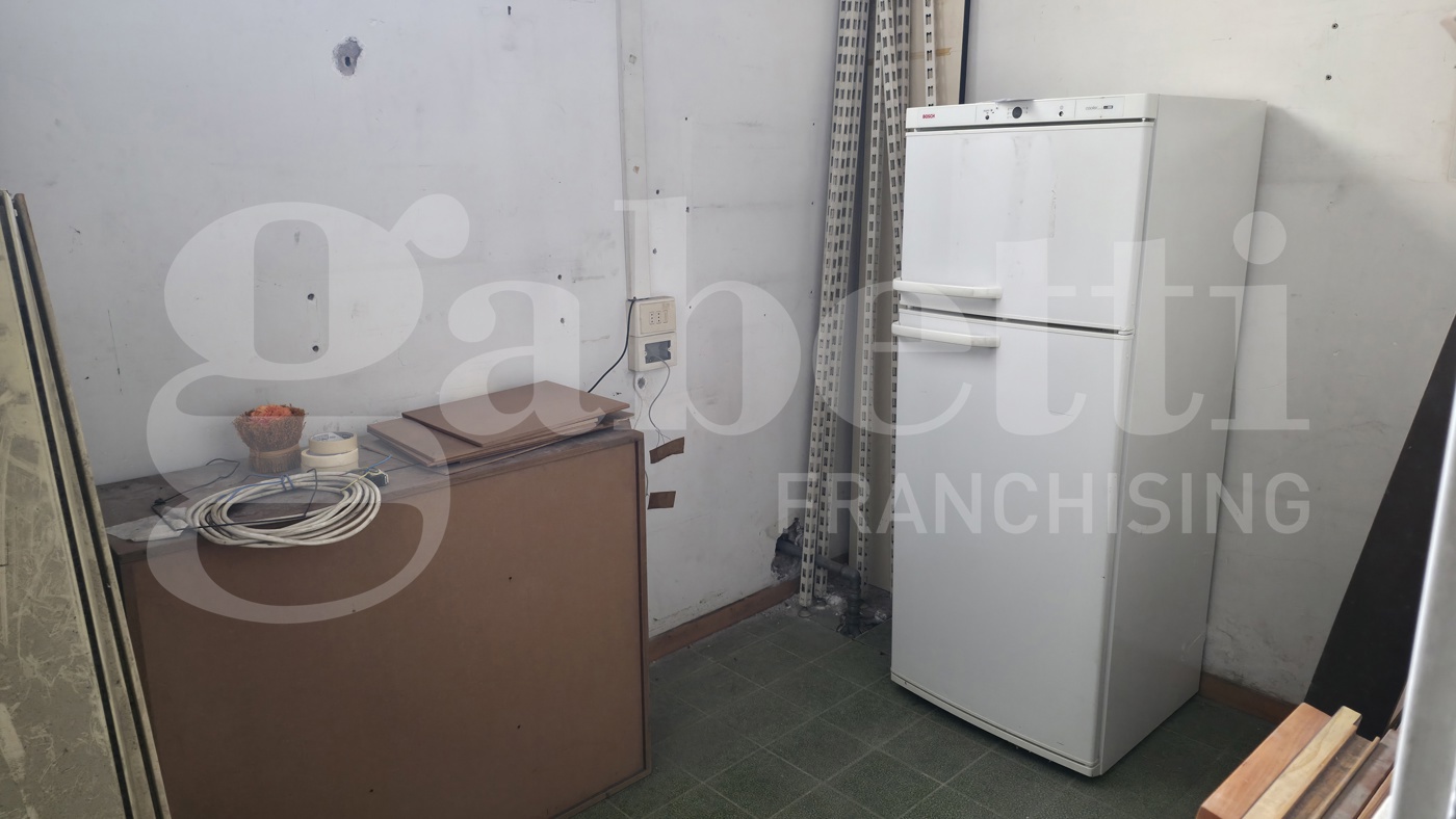 Negozio in affitto a Fonte Nuova