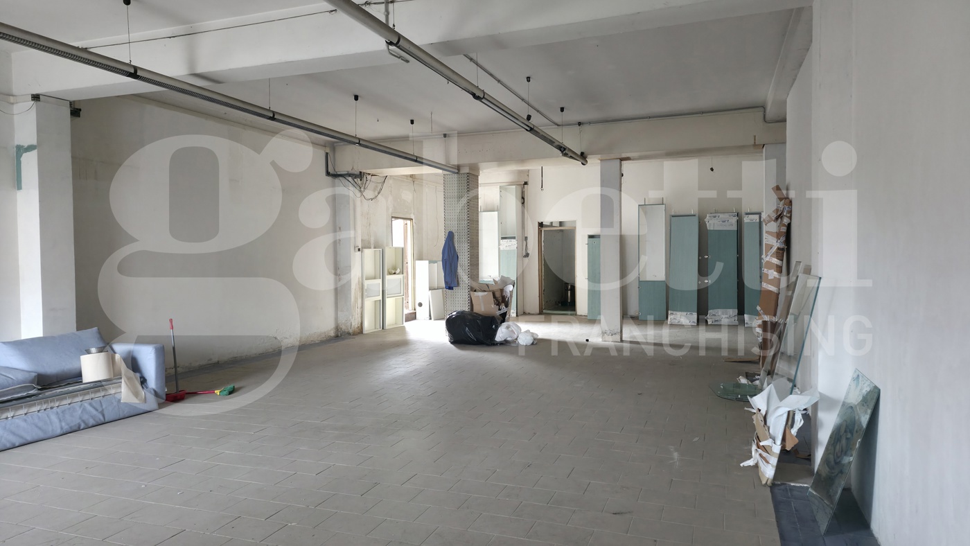 Negozio in affitto a Fonte Nuova