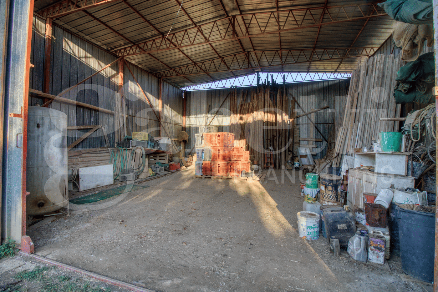 Magazzino in vendita a Fonte Nuova