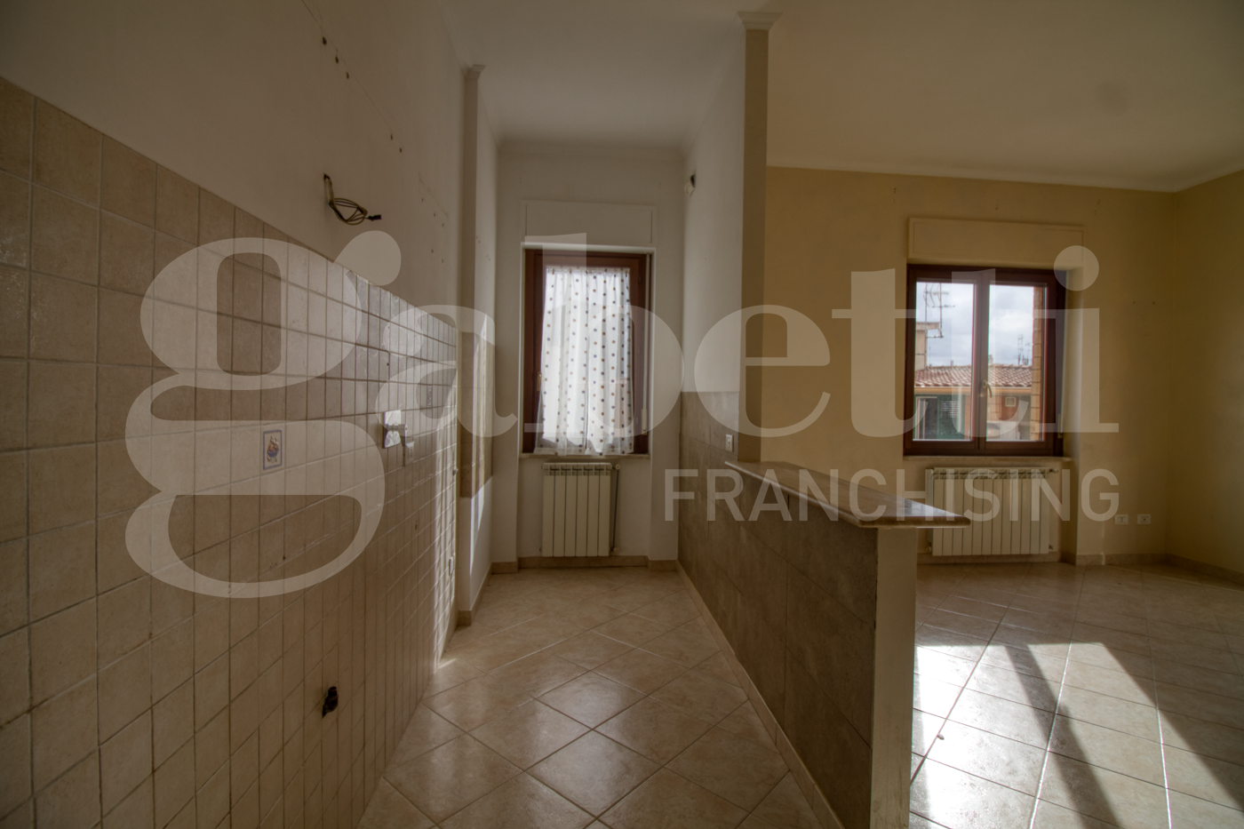 Quadrilocale in vendita a Fonte Nuova