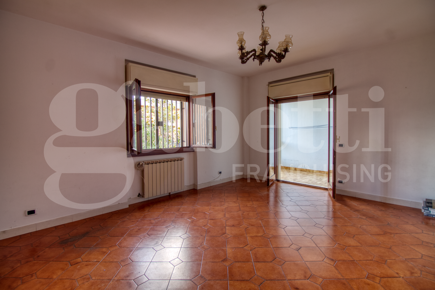 Trilocale da ristrutturare a Fonte Nuova