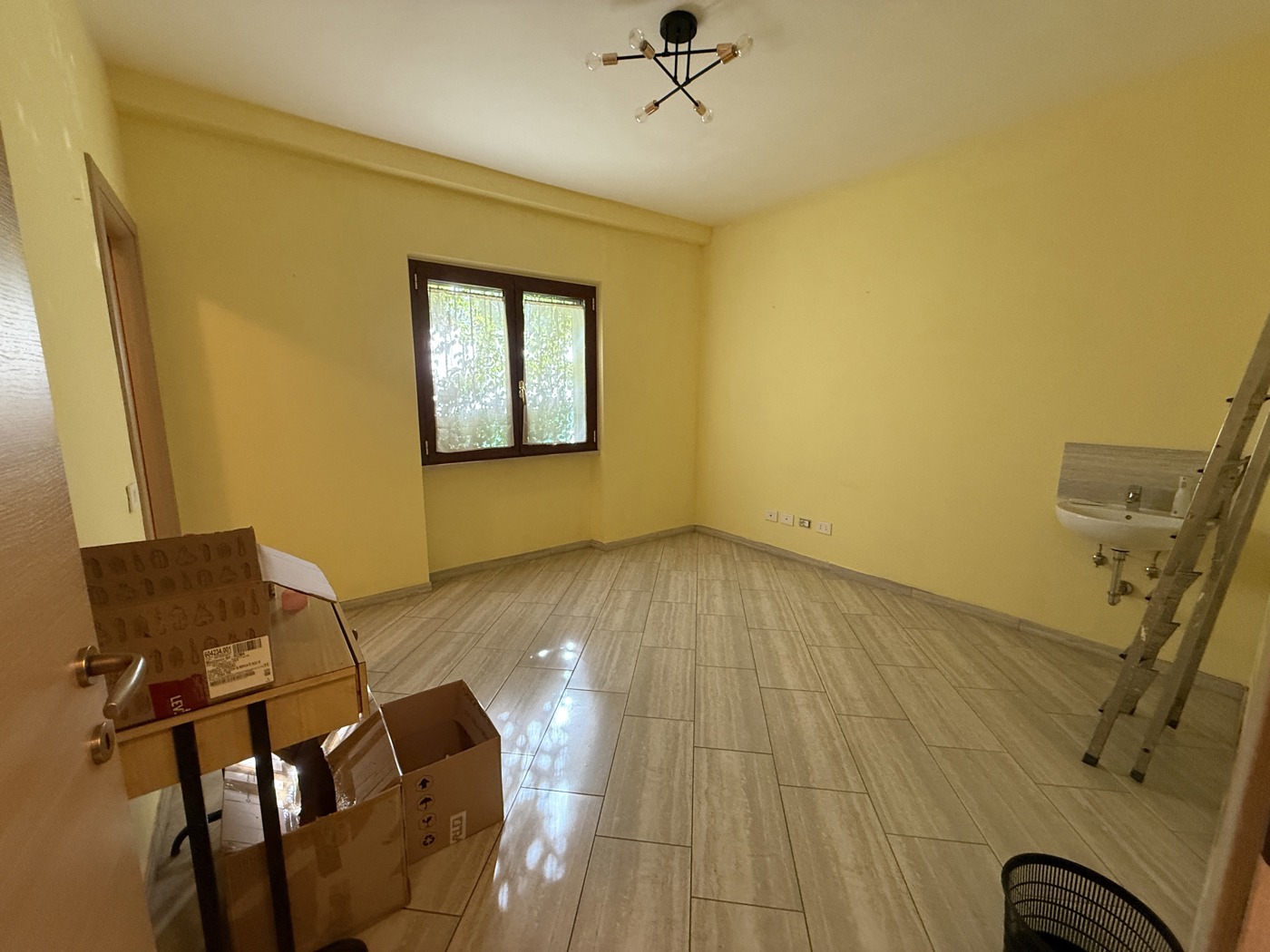 Ufficio in affitto a Fonte Nuova