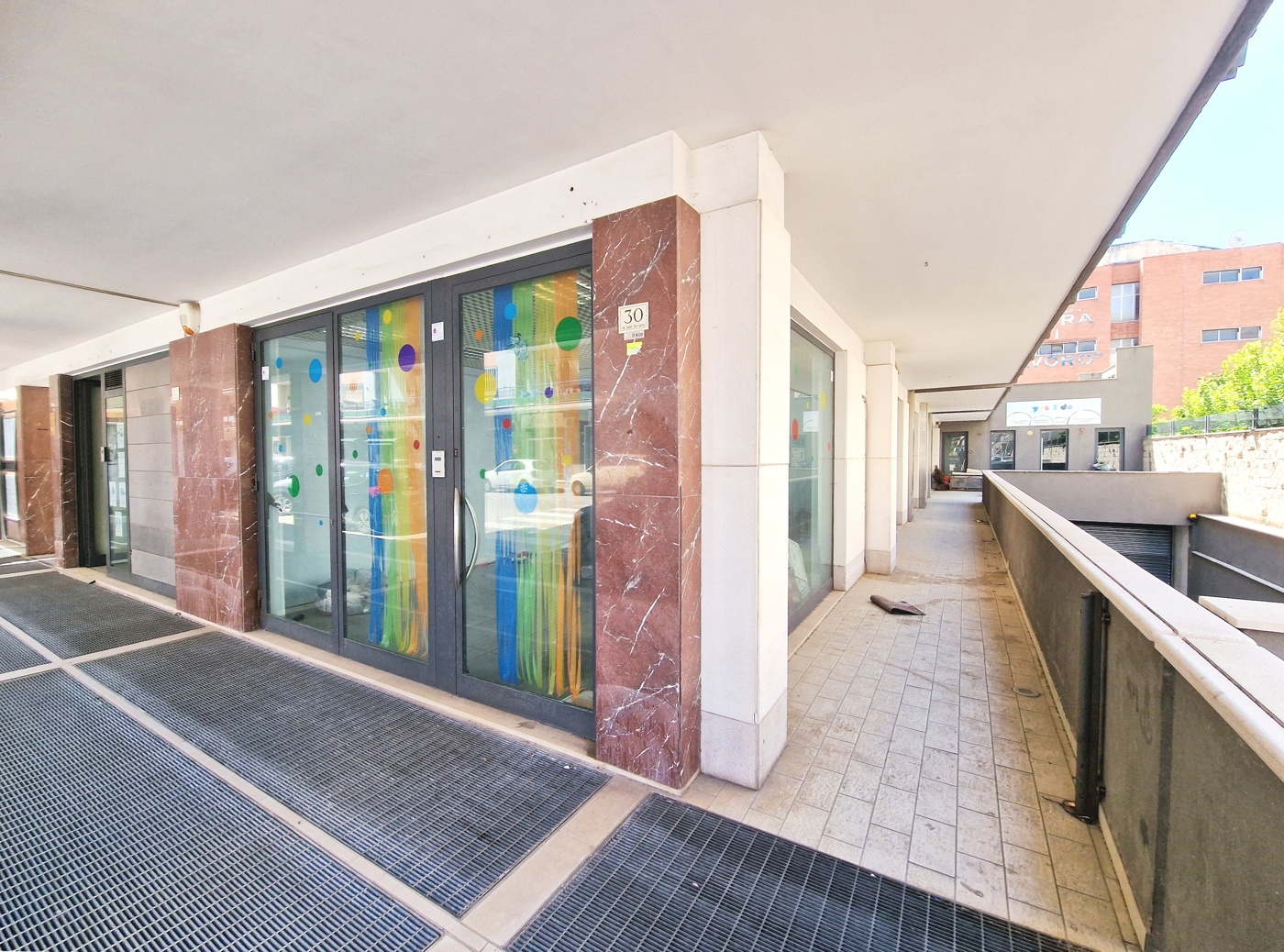 Negozio in affitto a Caserta