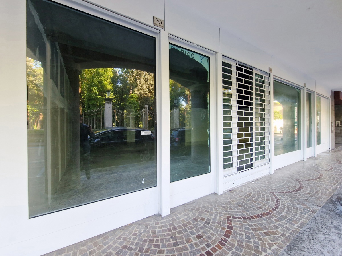 Negozio classe A3 a Caserta