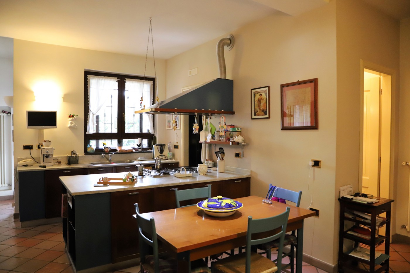 Villa con giardino a Caserta