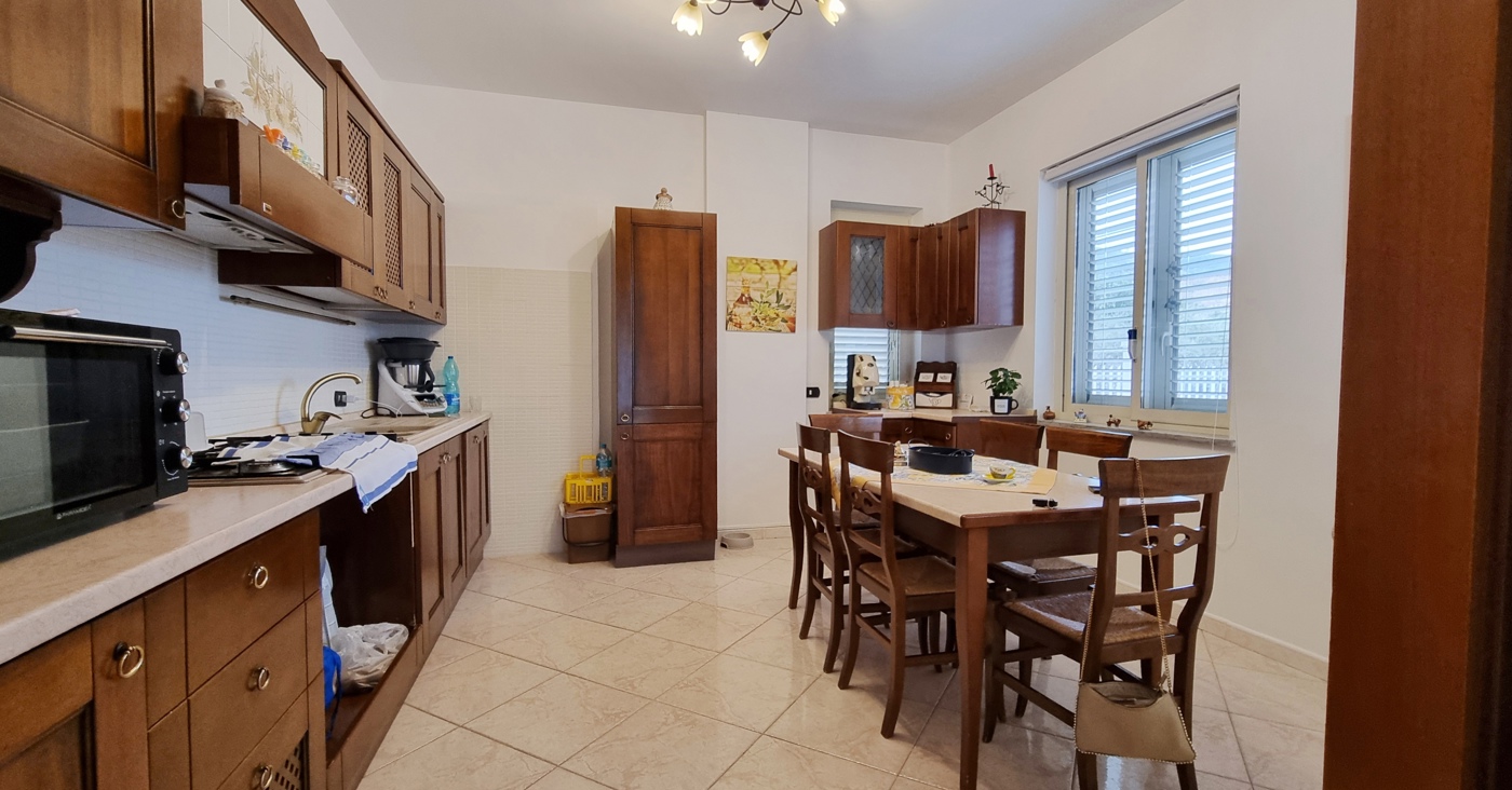 Quadrilocale in vendita a Santa Maria a Vico