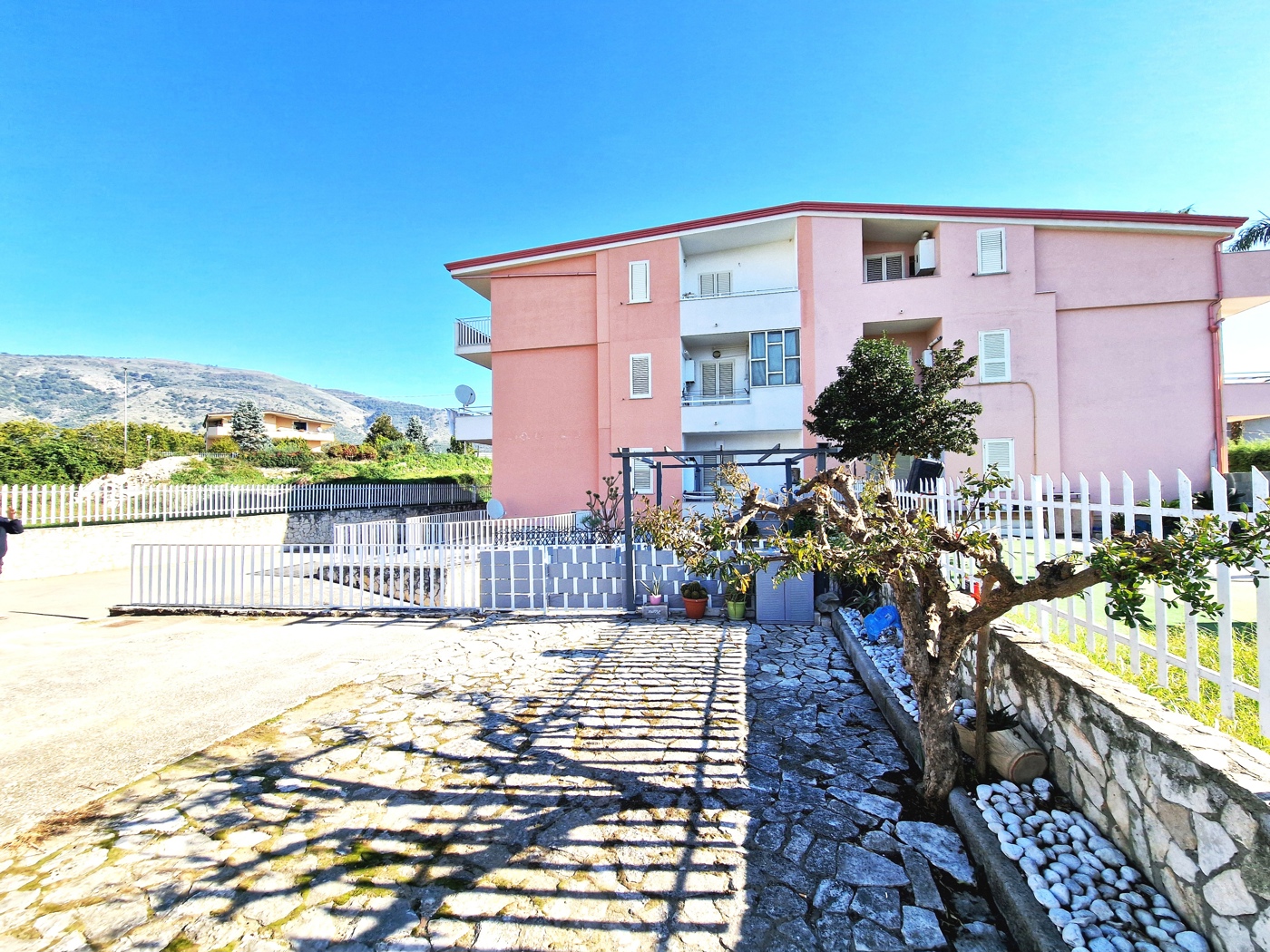 Quadrilocale in vendita a Santa Maria a Vico