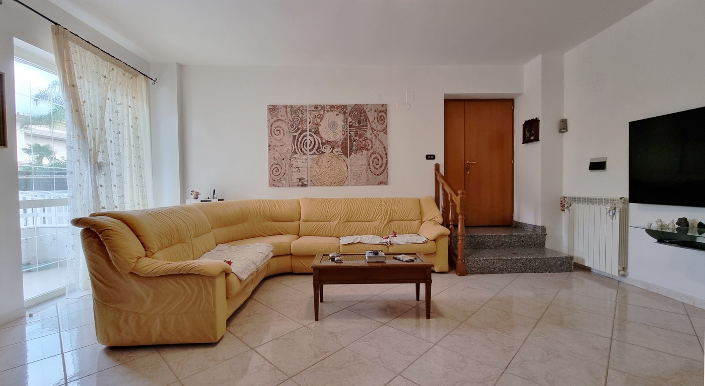 Quadrilocale in vendita a Santa Maria a Vico