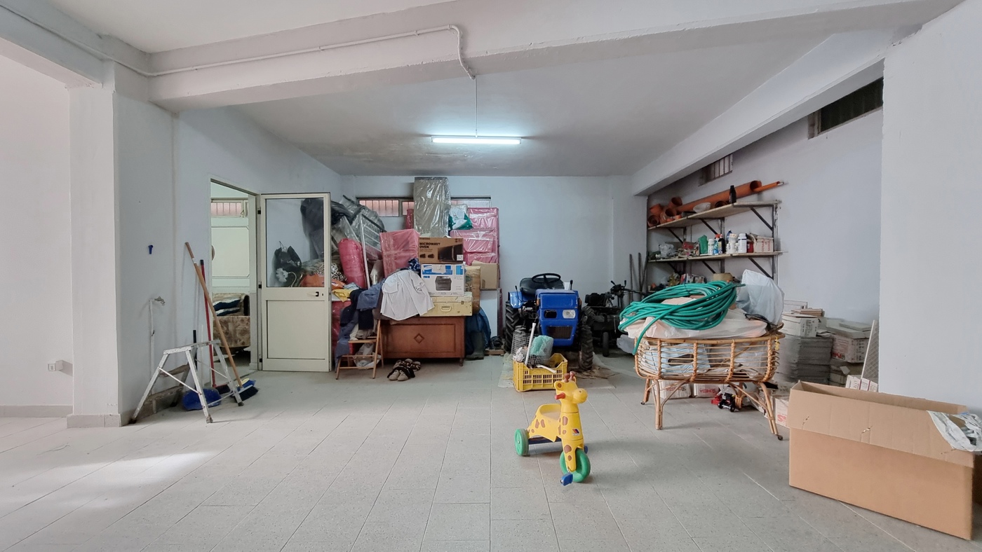 Box/Garage 145mq in vendita a Santa Maria a Vico