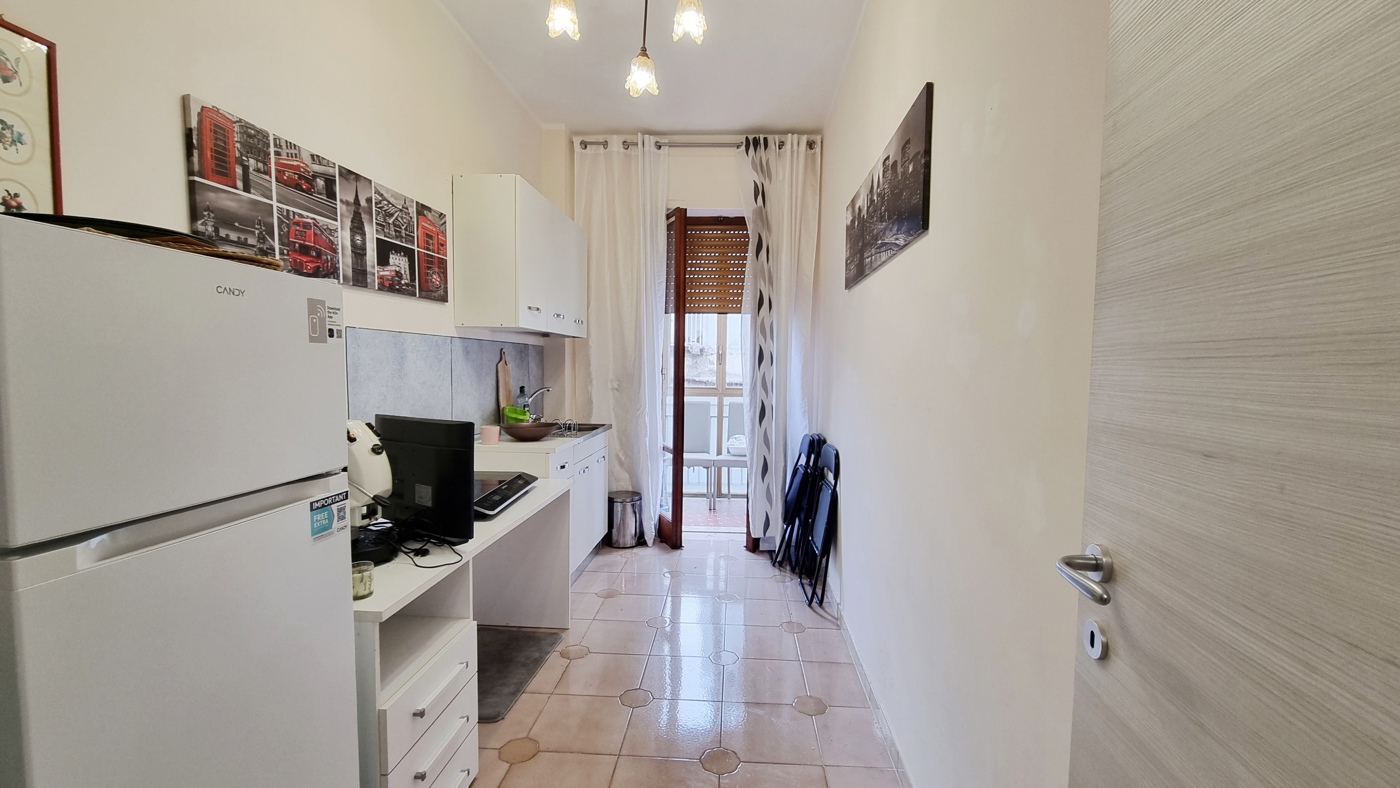 Trilocale arredato in affitto a Caserta