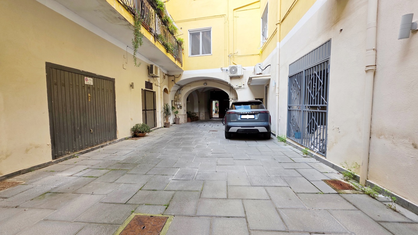 Magazzino in vendita a Caserta