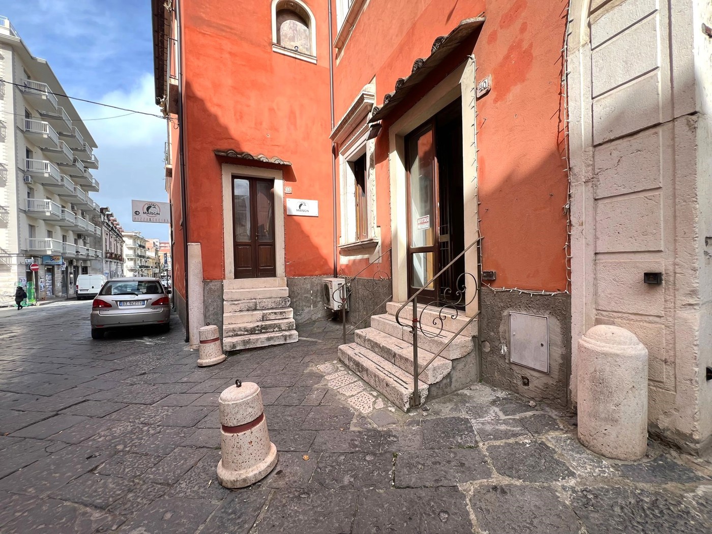 Negozio in affitto a Maddaloni