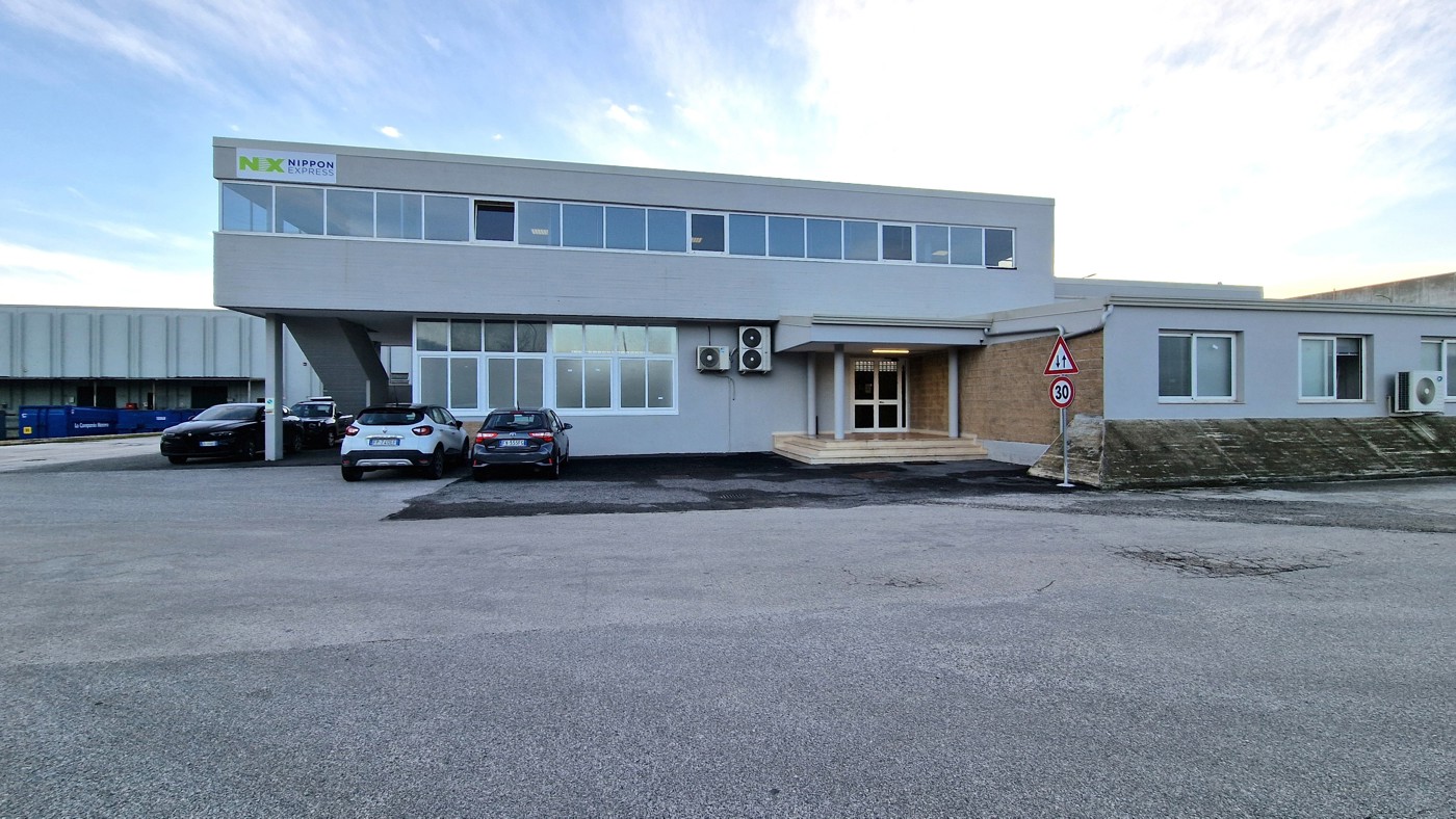 Ufficio in affitto a San Nicola la Strada