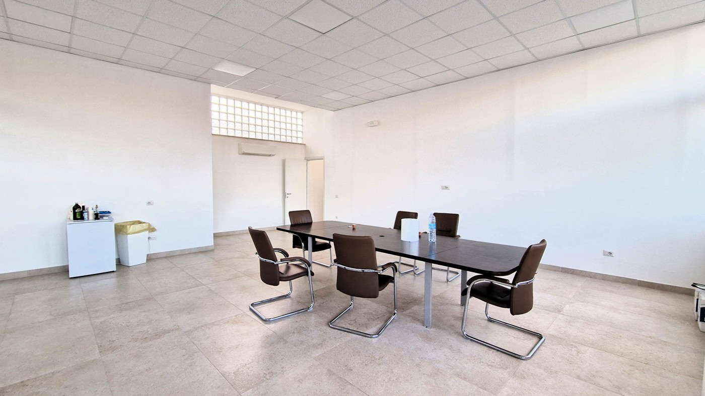 Ufficio in affitto a San Nicola la Strada