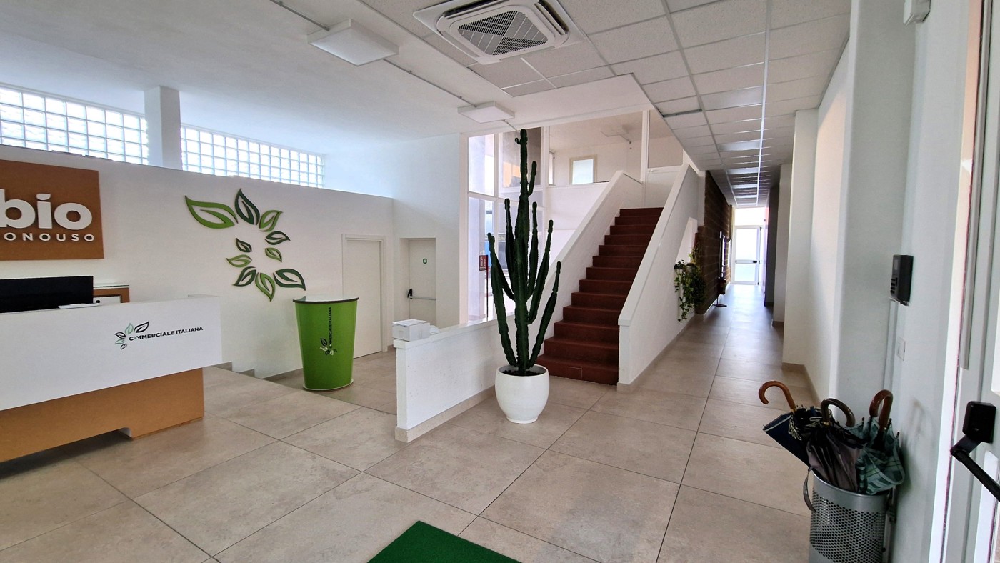 Ufficio in affitto a San Nicola la Strada