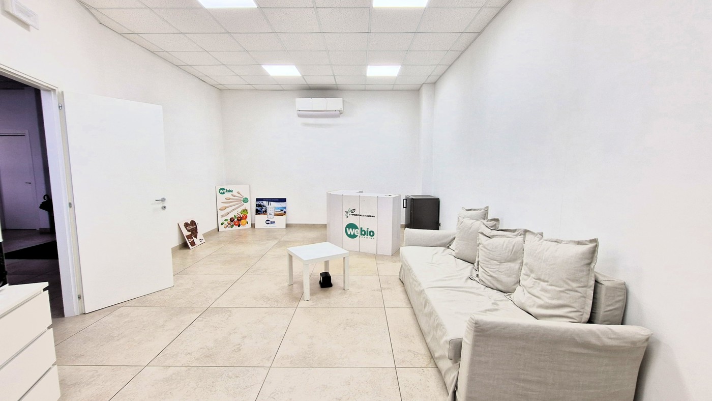 Ufficio in affitto a San Nicola la Strada